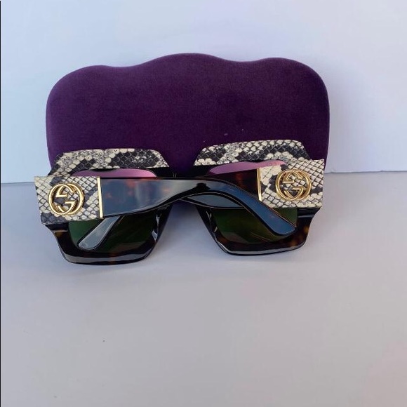 New Authentic- Gucci pink GG0484s 006 Oversized Square Sunglasses - Picture 7 of 16